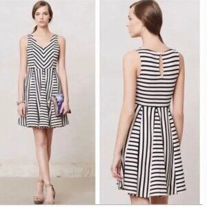Anthropologie *Fit & Flare* Dress | Stripes & POCKETS | XS | Geometric | EUC